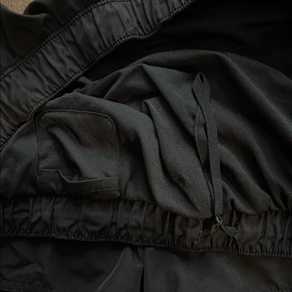 Old Navy Black Athletic Women's Shorts - Picture 3 of 4